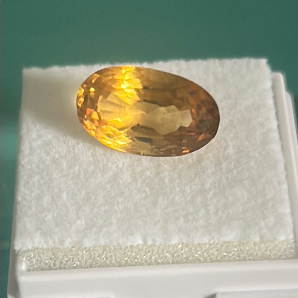 Faceted Radiant Citrine Oval-Cut Loose Gemstone 13x8mm 3+ct